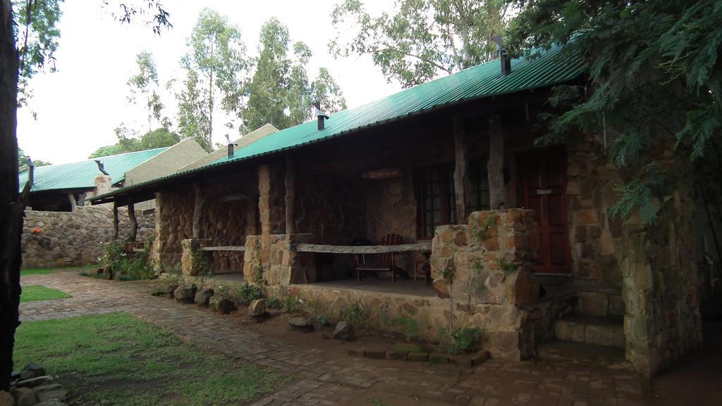 Kliphuisjes Дълстроом Екстериор снимка